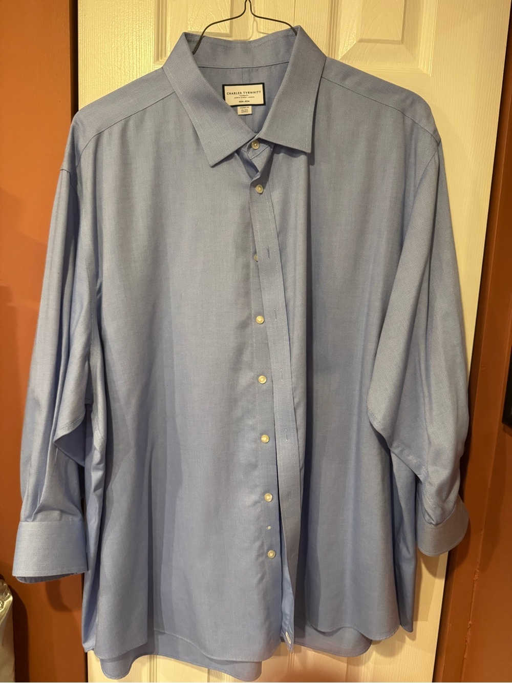 Charles Tyrwhitt Light Blue Men's Dress Shirt - Classic Spread Collar, sz 20/37